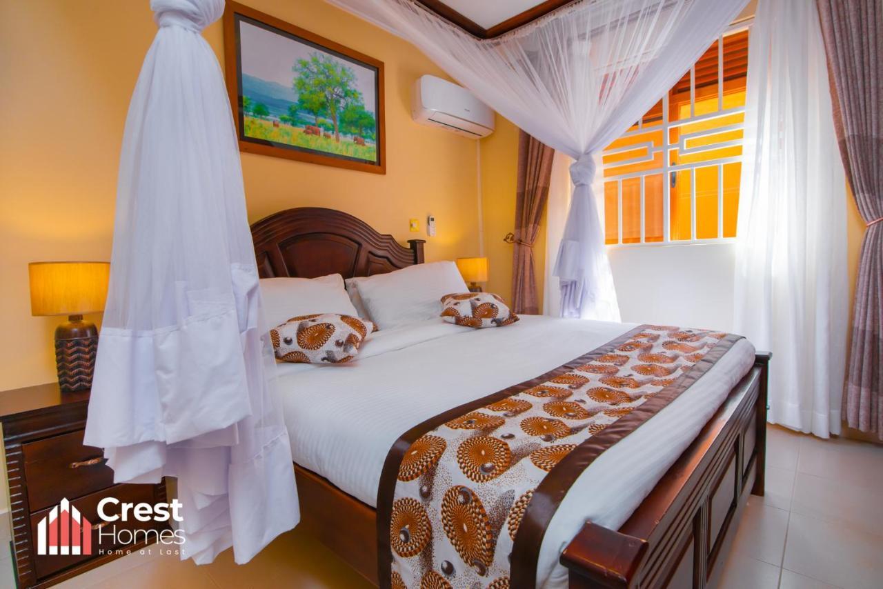 Crest Homes Uganda Kitende Kültér fotó